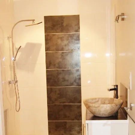 فندق مبيت وإفطار Manoir Petit Meysset *